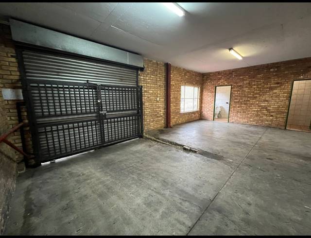 429M² WAREHOUSE TO LET IN HENNOPSPARK